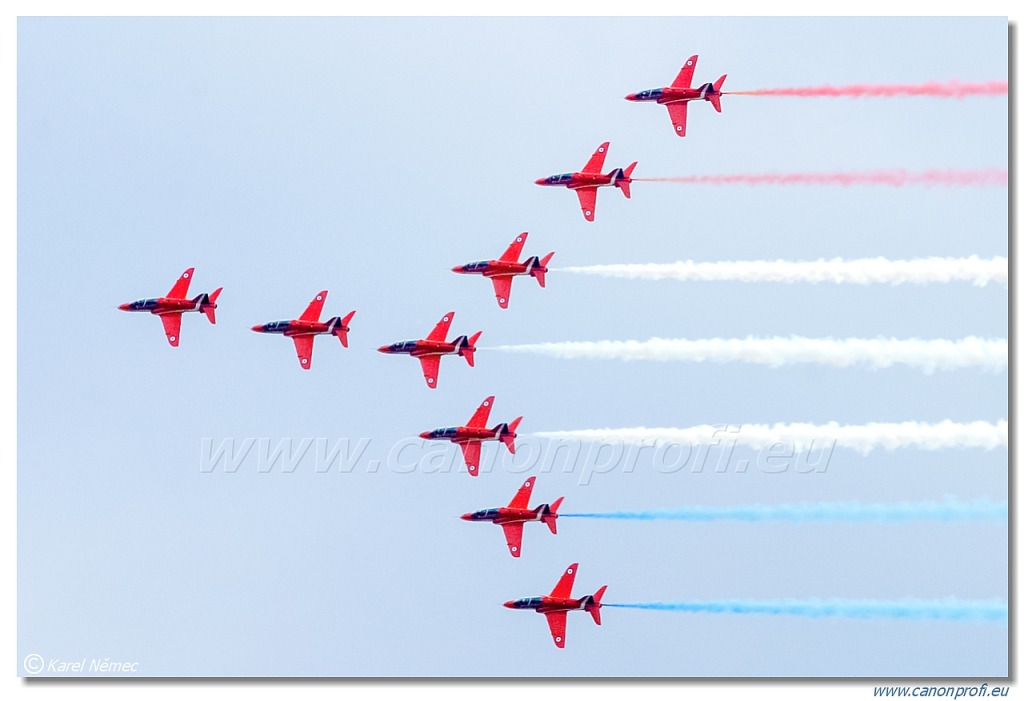 Red Arrows - 9x BAE Hawk T1