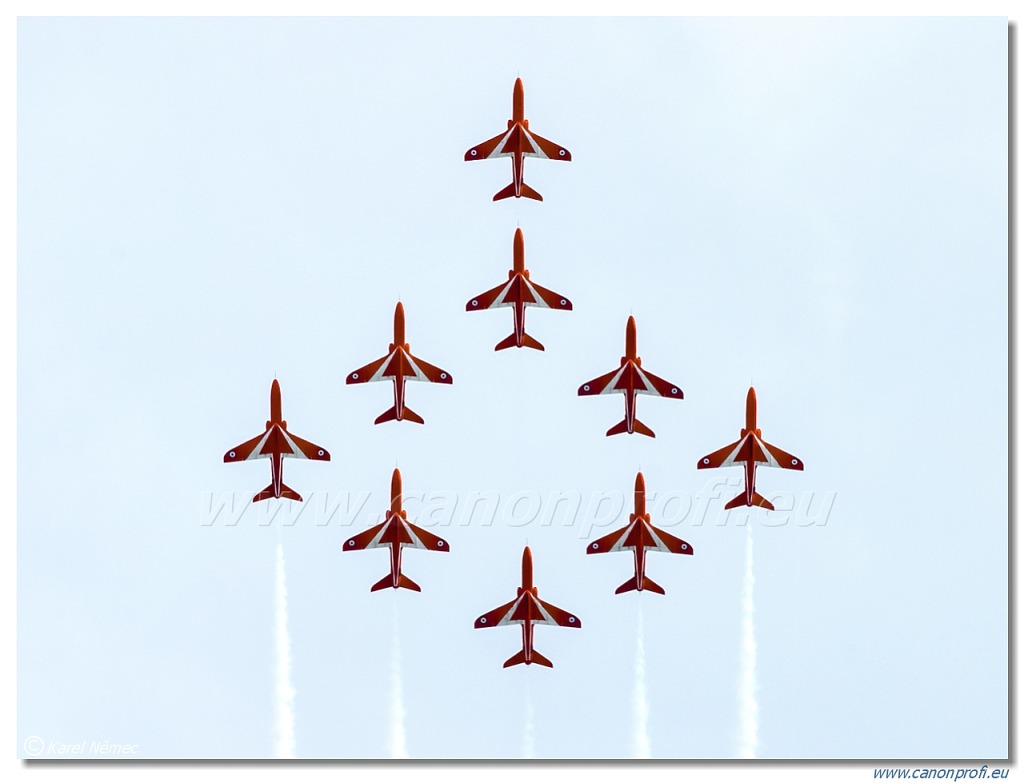 Red Arrows - 9x BAE Hawk T1