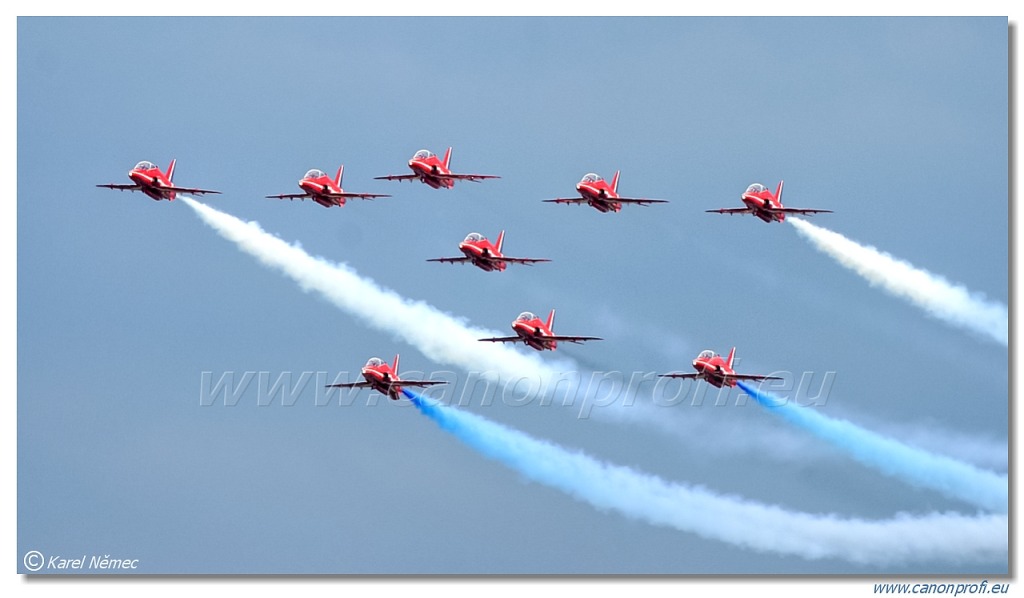 Red Arrows - 9x BAE Hawk T1