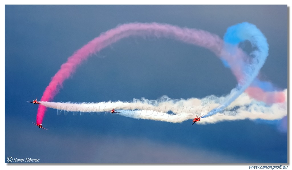 Red Arrows - 9x BAE Hawk T1