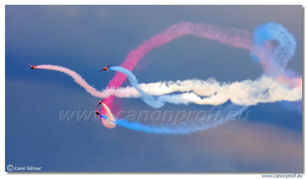 Red Arrows - 9x BAE Hawk T1