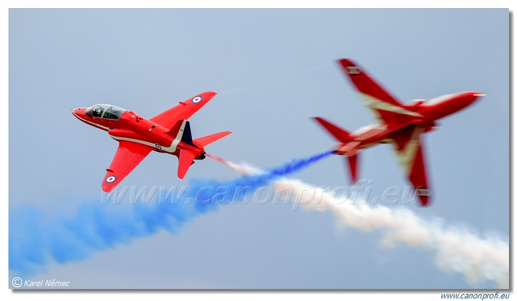 Red Arrows - 9x BAE Hawk T1