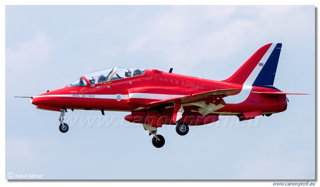 Red Arrows - 9x BAE Hawk T1