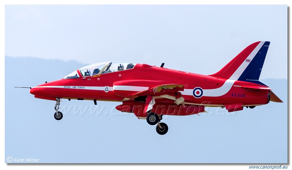 Red Arrows - 9x BAE Hawk T1