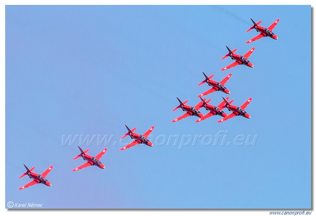 Red Arrows - 9x BAE Hawk T1