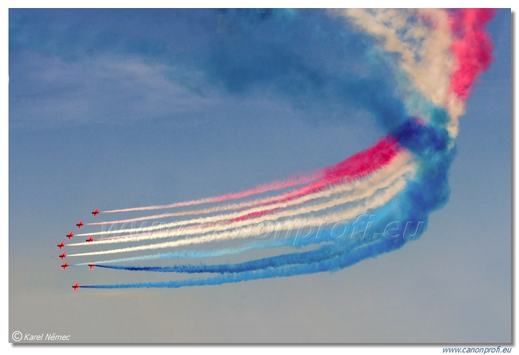 Red Arrows - 9x BAE Hawk T1