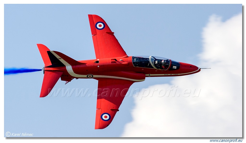 Red Arrows - 9x BAE Hawk T1