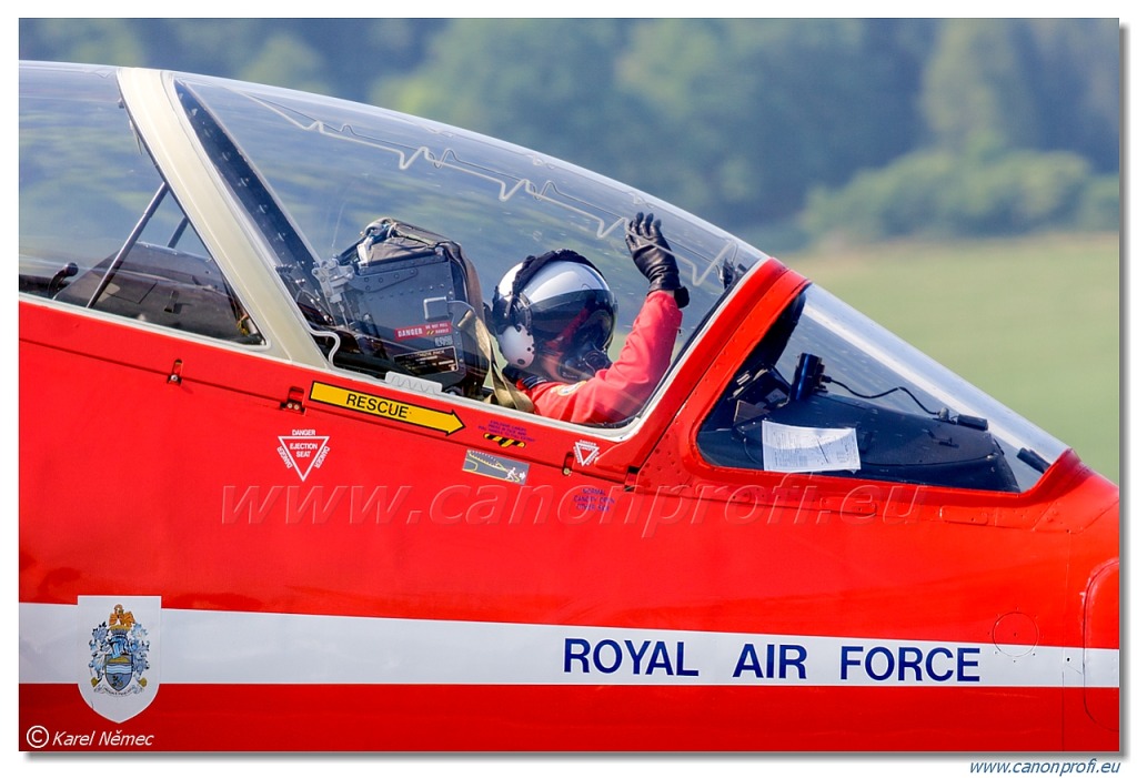 Red Arrows - 9x BAE Hawk T1