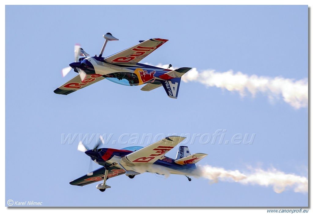 Red Bull - 4x XtremeAir XA-42 Sbach 342