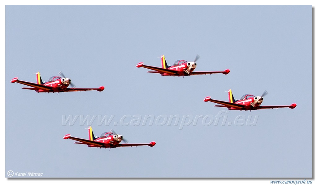 Red Devils -  4x SIAI Marchetti SF-260