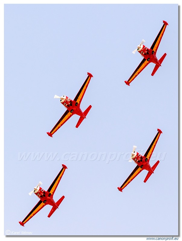 Red Devils -  4x SIAI Marchetti SF-260