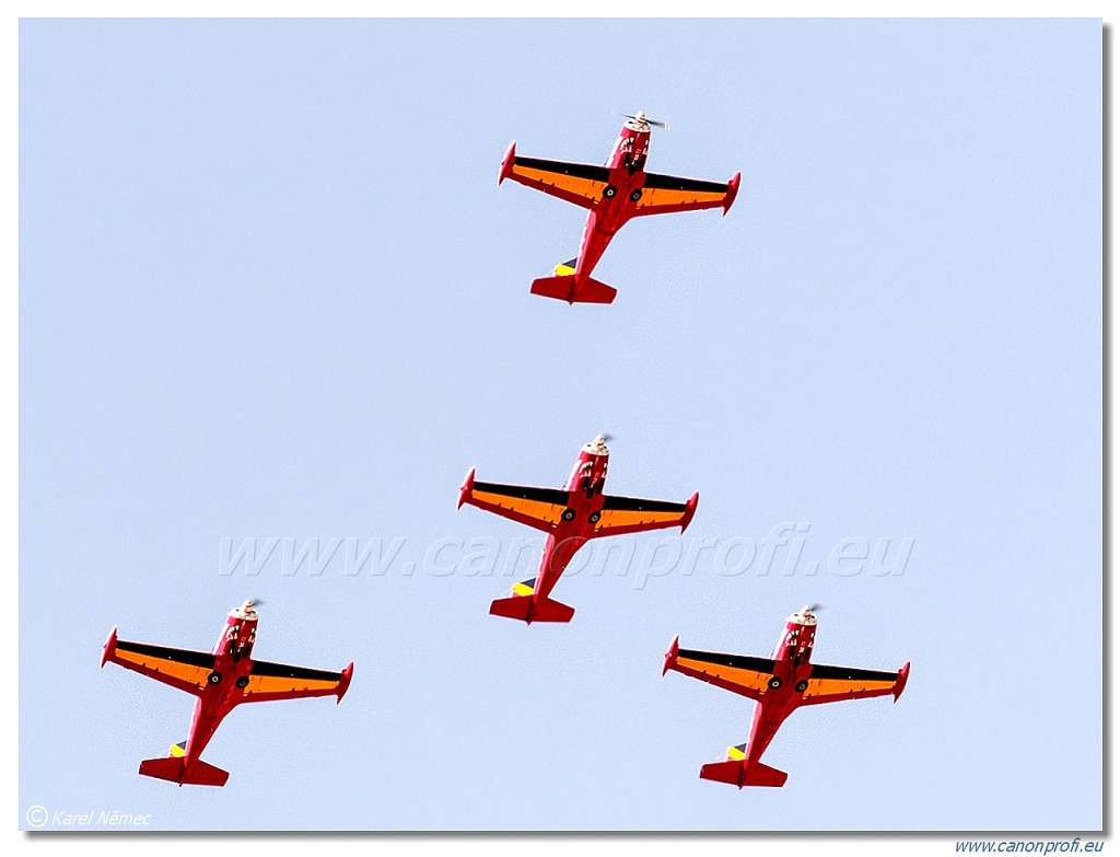 Red Devils -  4x SIAI Marchetti SF-260