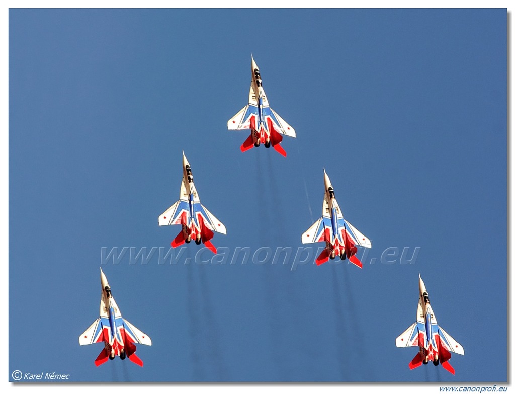 Strizhi (Swifts) - 3x Mikoyan MiG-29, 2x MiG-29UB