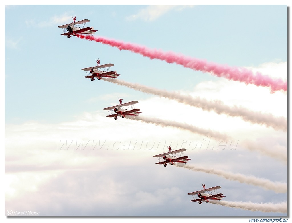 Team Guinot - 5x Boeing Stearman