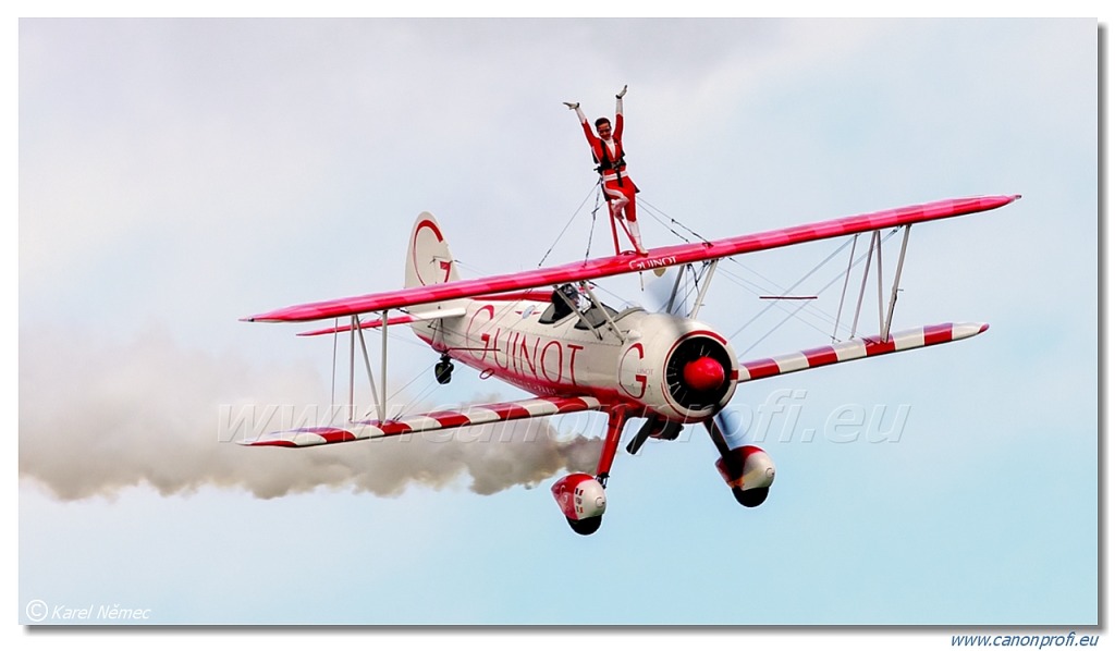 Team Guinot - 5x Boeing Stearman