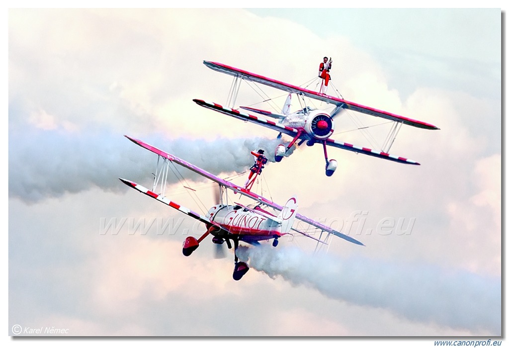 Team Guinot - 5x Boeing Stearman