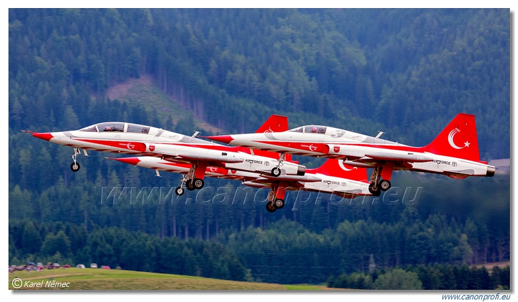 Türk Yıldızları (Turkish Stars) - 6x NF-5A, 2x NF-5B Freedom Fighter