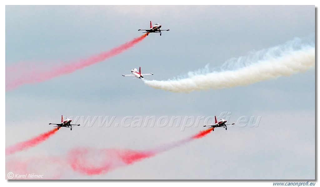 Türk Yıldızları (Turkish Stars) - 6x NF-5A, 2x NF-5B Freedom Fighter