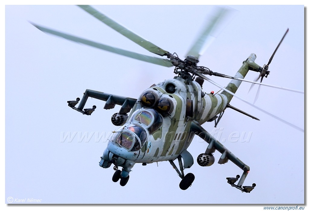 Zespół  Hokeje - 4x Mil Mi-24D