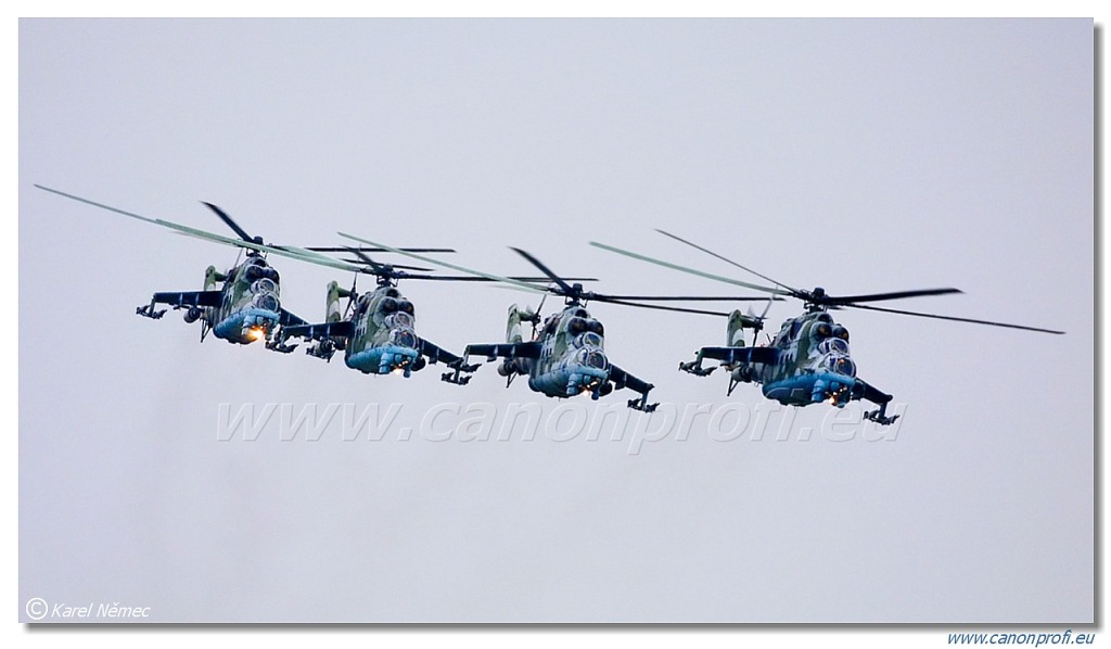 Zespół  Hokeje - 4x Mil Mi-24D