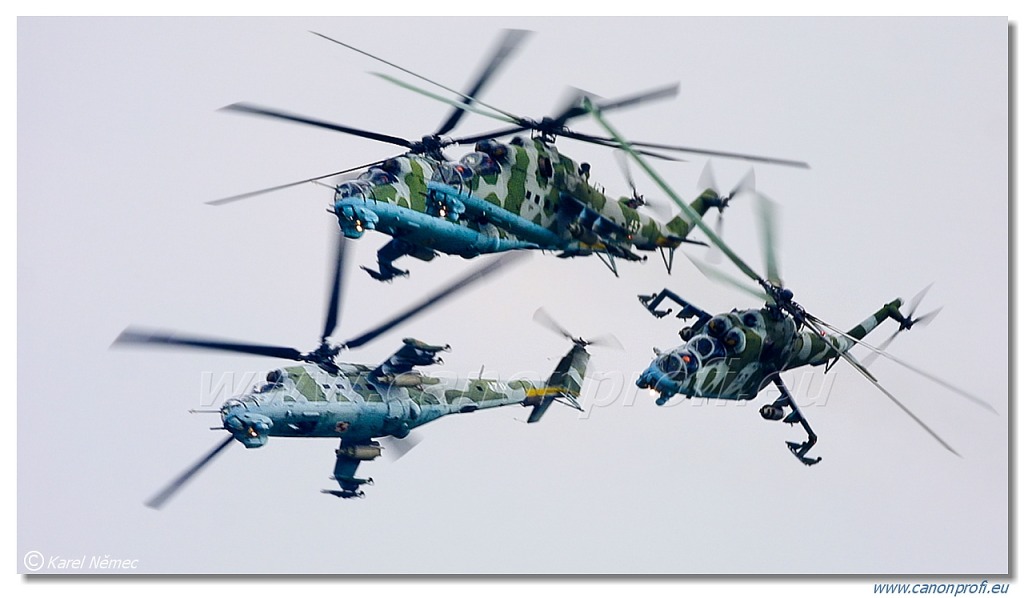 Zespół  Hokeje - 4x Mil Mi-24D