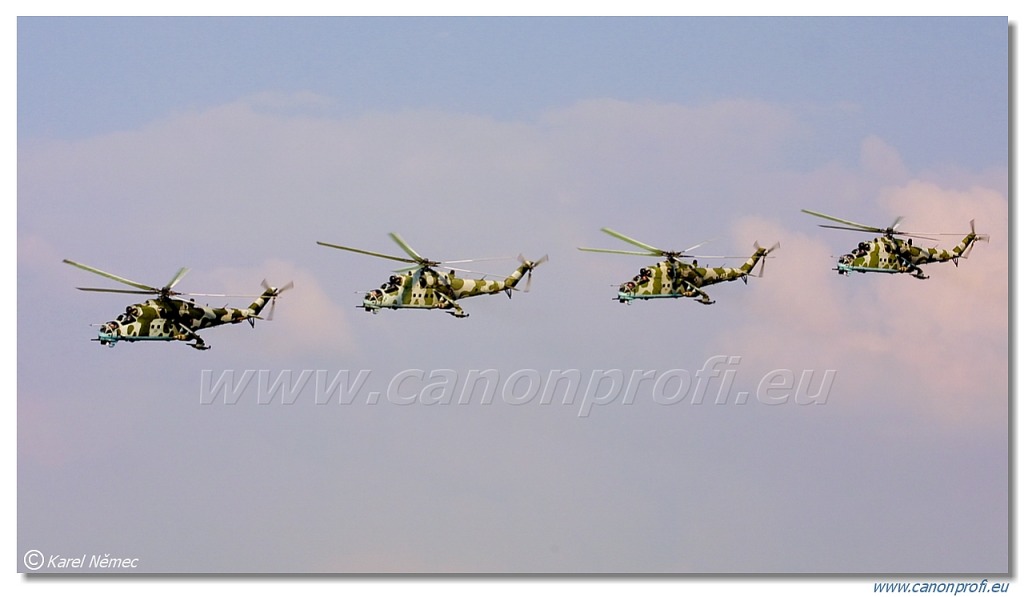 Zespół  Hokeje - 4x Mil Mi-24D