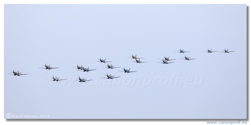 Duxford - 20x Supermarine Spitfire