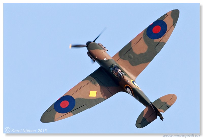 Duxford - Lietajce legendy 2013