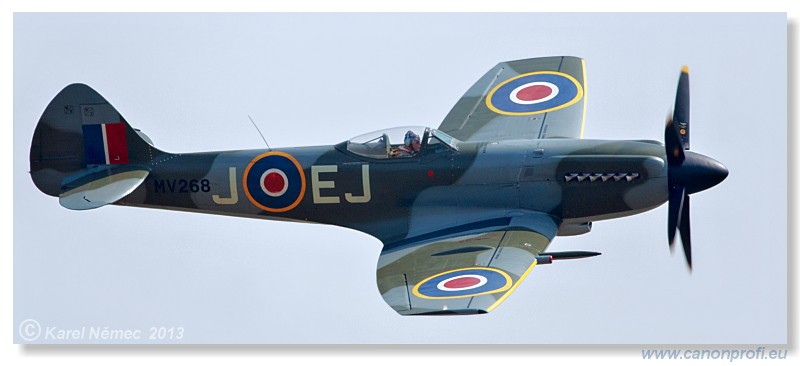 Duxford - Lietajce legendy 2013