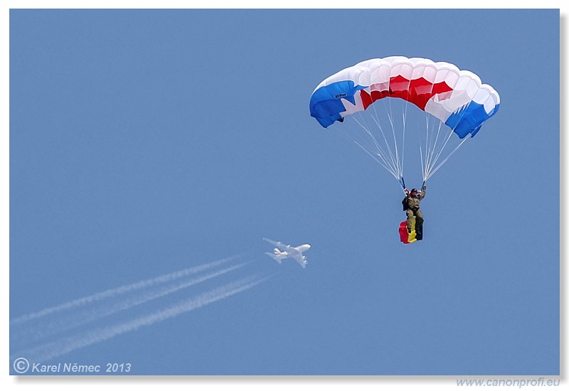 Medzinrodn leteck dni Slia 2013