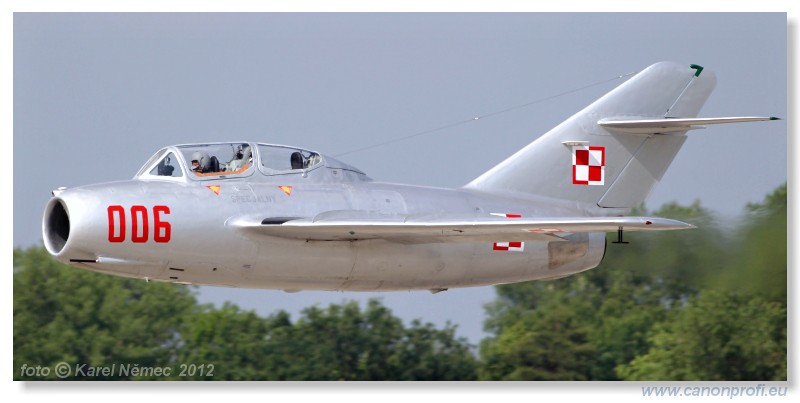 Aviatick pou Pardubice 2012