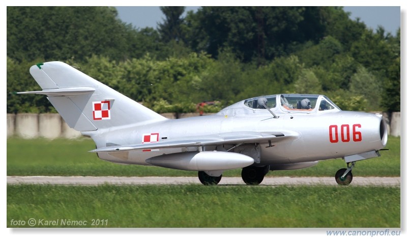 Aviatick pou Pardubice 2011