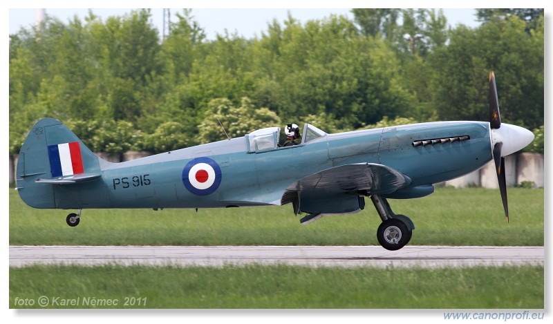 Aviatick pou Pardubice 2011