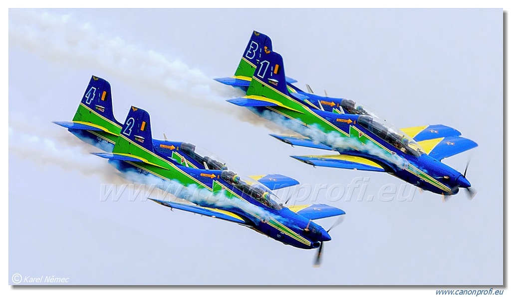Esquadrliha da Fumaca (Smoke Squadron) - 7x Embraer EMB-314 (A-29 Super Tucano)