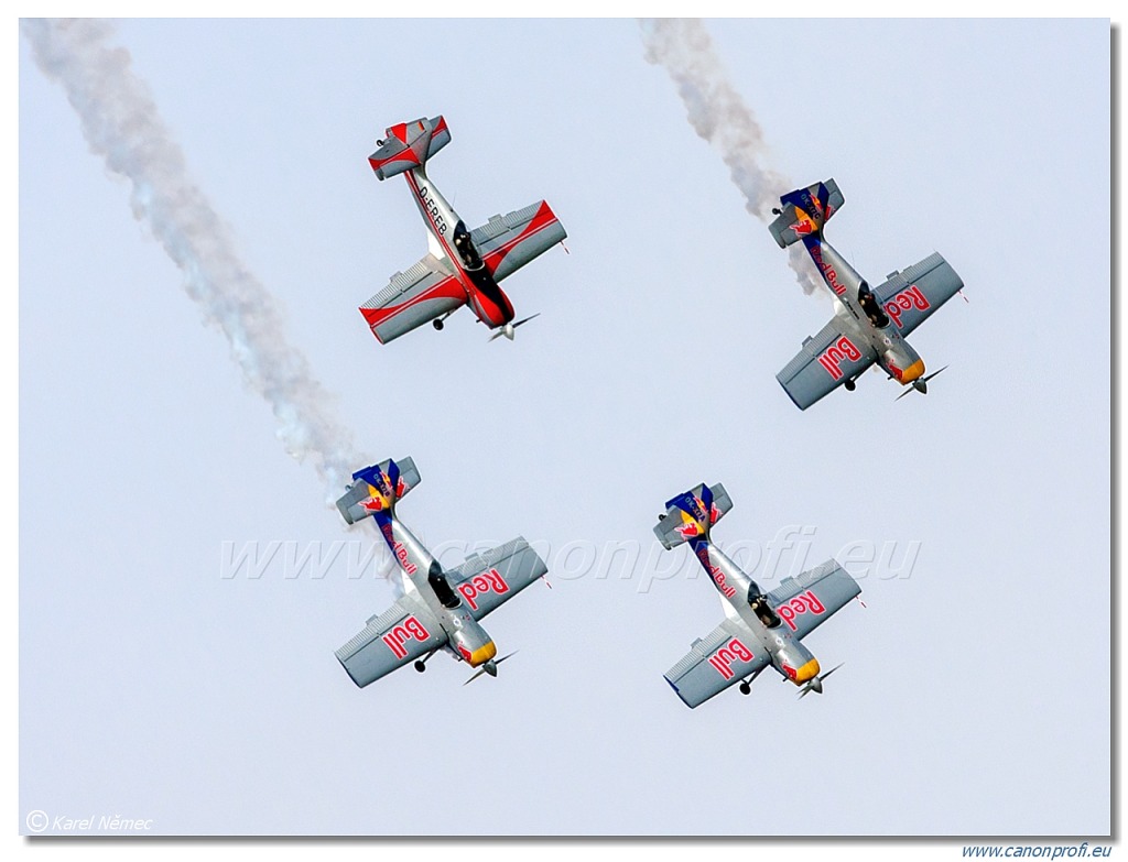 Flying Bulls Aerobatics Team - 4x Zlin Z-50LX