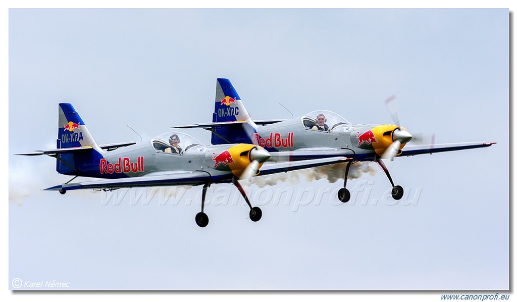 Flying Bulls Aerobatics Team - 4x Zlin Z-50LX