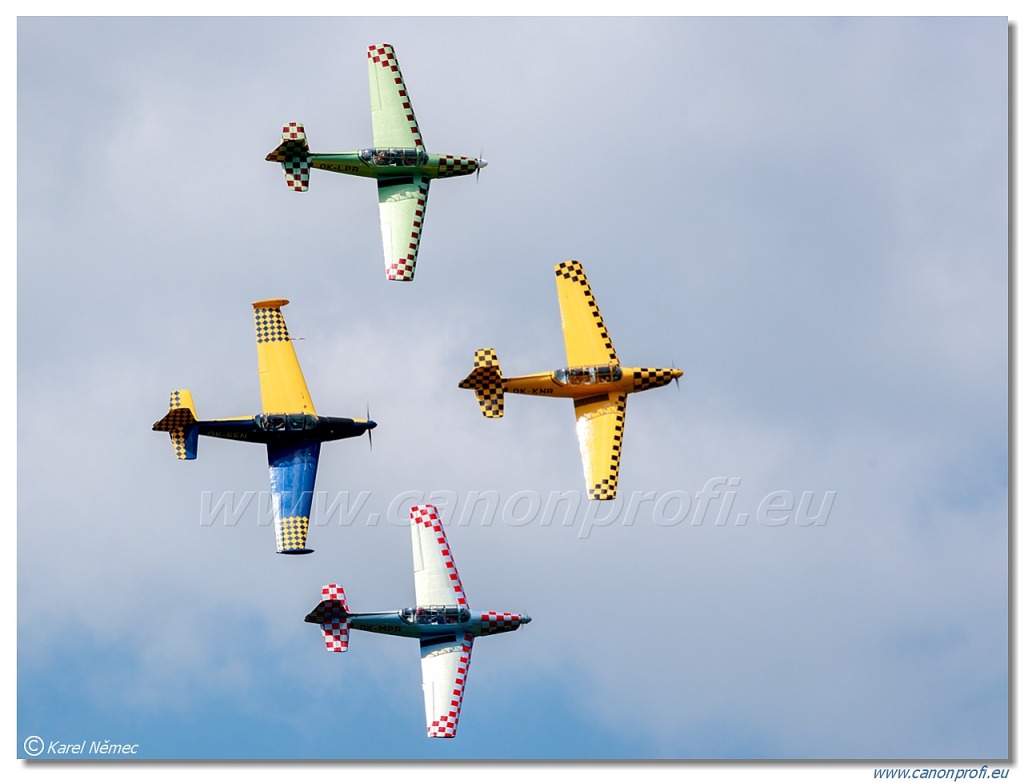 Follow-me - 3x Zlin Z-226MS + 1x Z-326MF