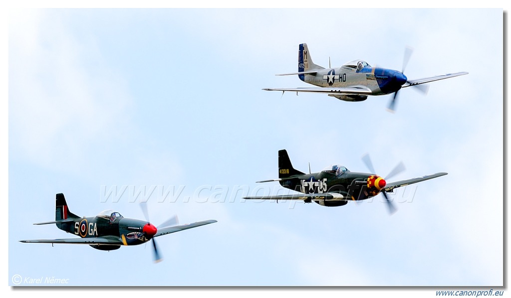 Horsemen Flight Team – 3x North American P-51D Mustang