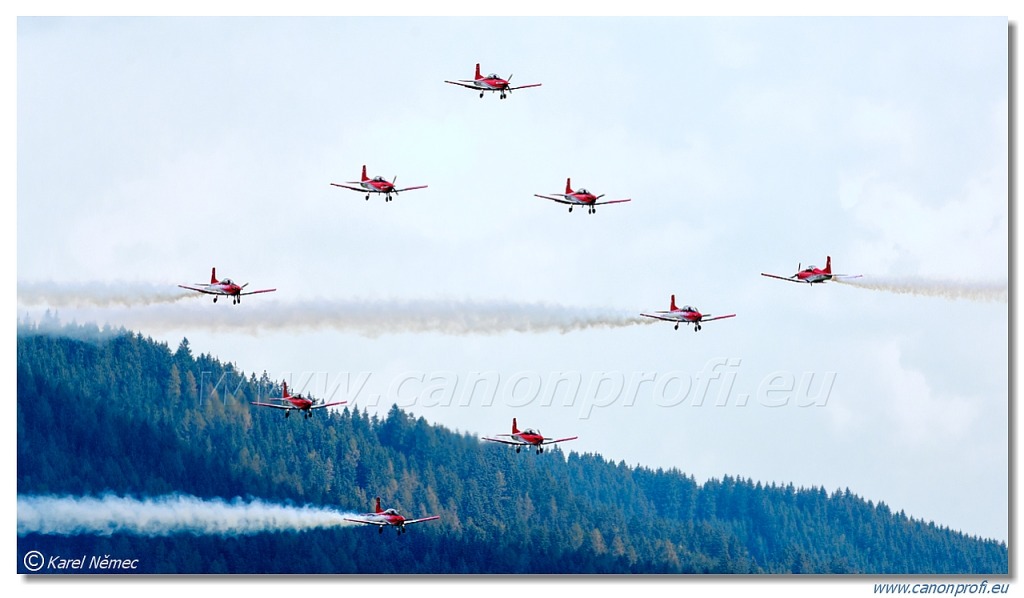 PC-7 Team – 9x Pilatus PC-7