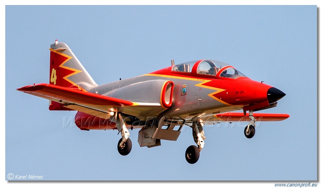 Patrulla Águila – 7x CASA C-101