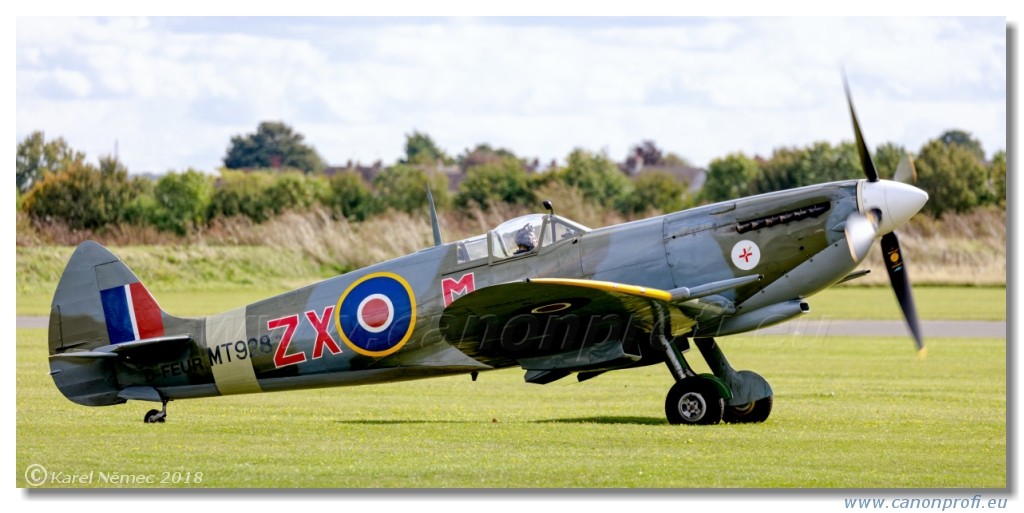Duxford 2018 - 20x Supermarine Spitfire