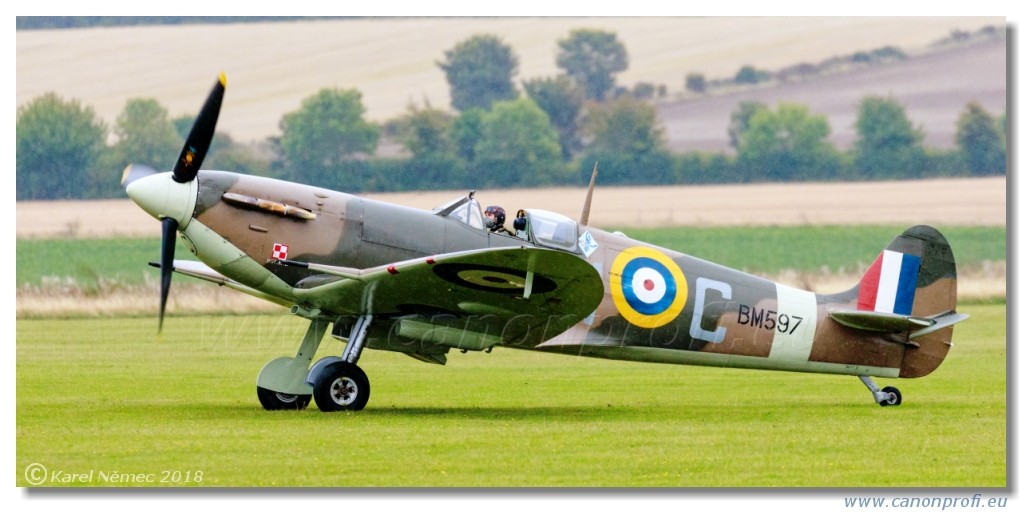 Duxford 2018 - 20x Supermarine Spitfire