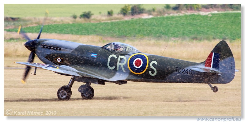 Duxford - Lietajce legendy 2013