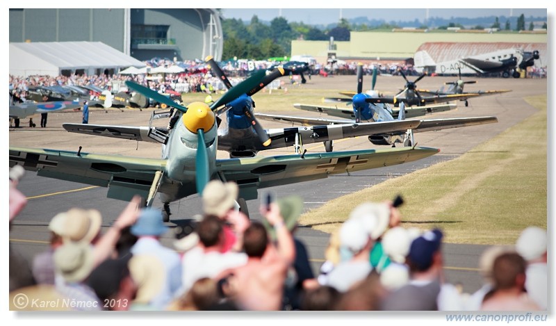 Duxford - Lietajce legendy 2013