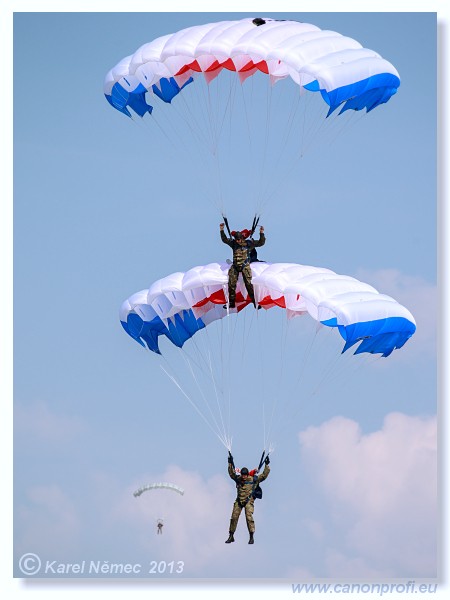 Medzinrodn leteck dni Slia 2013