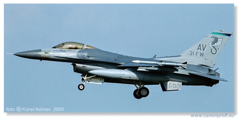 2000 - CIAF Hradec Krlov